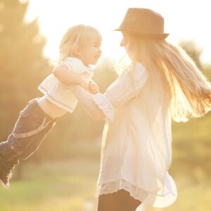 Resillent Mama - Single Mama Way Counselling Happy single mother and child excited for their future after completing the resilience coaching program for single mums